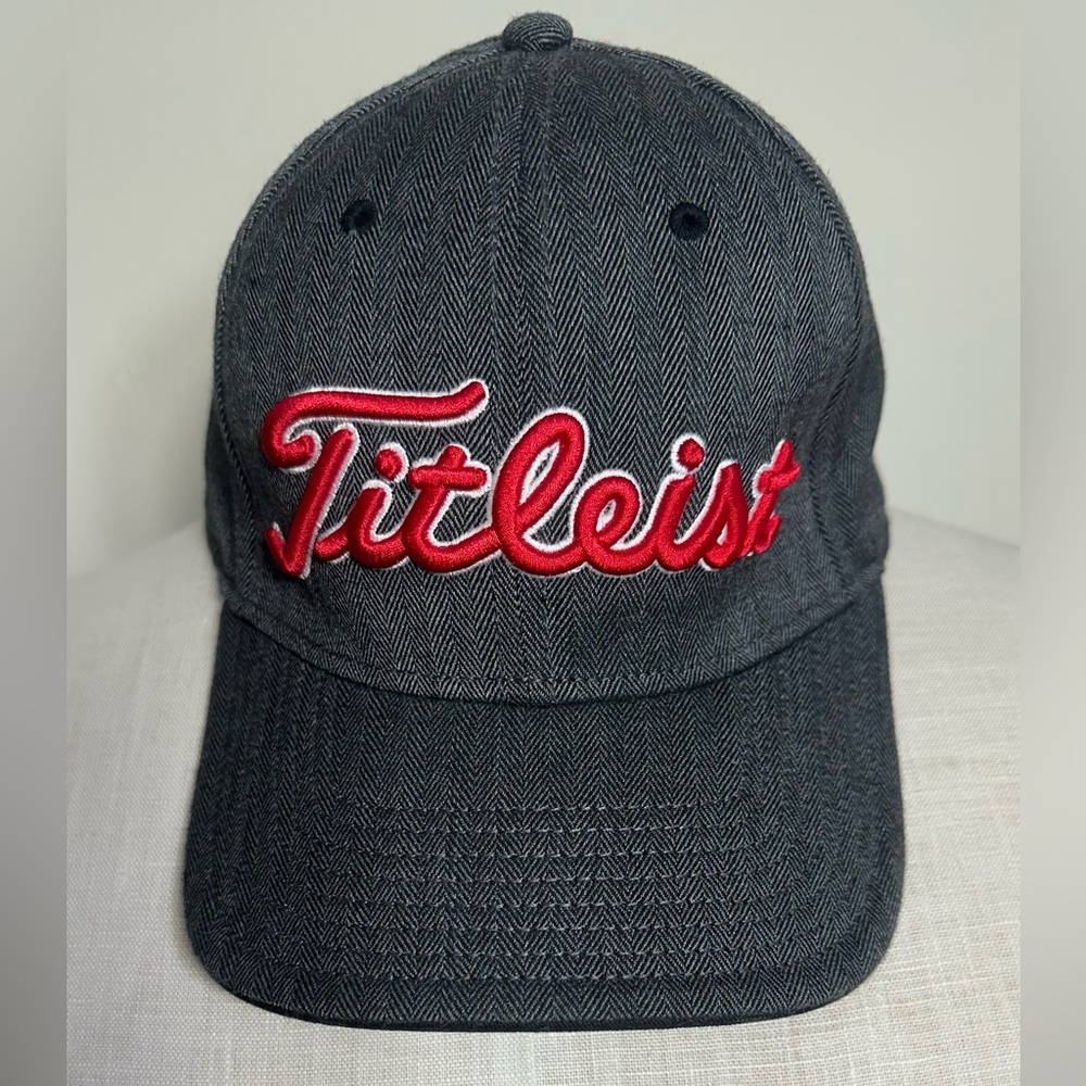 Titleist A-Flex Golf Hat Grey Red Embroidered One size fits most Cap Denim Look
